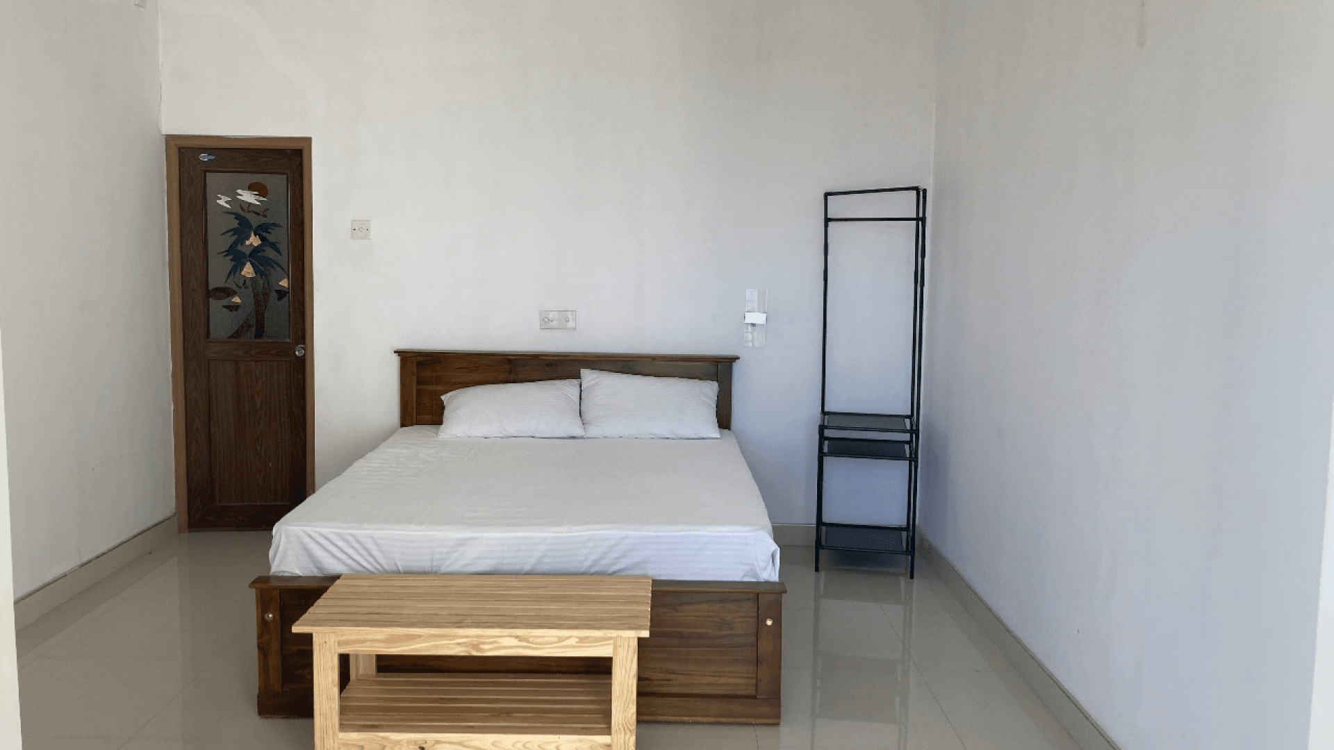 kingsisze_bedroom